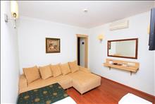Kayamaris Hotel