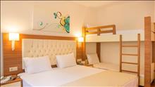 Suncity Beach Club & Hotel: Family bunkbed