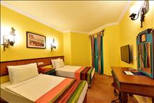Jasmin Beach Hotel: Club Family room