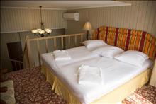 Shirak Hotel