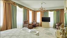 Aivani Hotel