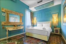 Aivani Hotel