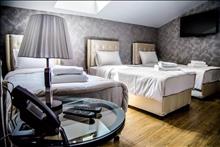 Aivani Hotel
