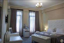 Piazza Hotel