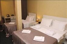 Piazza Hotel