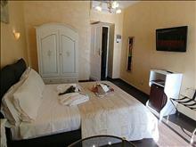 Des Anglais Hotel