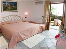 Punta Chiarito Resort Hotel