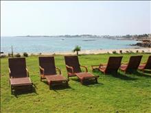Amphora Hotel & Suites