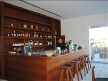 Amphora Hotel & Suites
