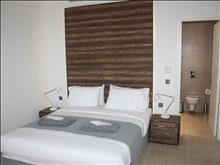 Amphora Hotel & Suites