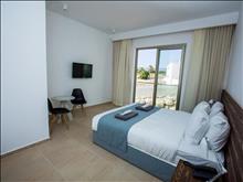 Amphora Hotel & Suites