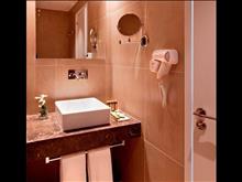 Amphora Hotel & Suites