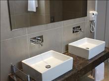 Amphora Hotel & Suites
