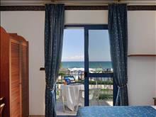 Ascot Hotel