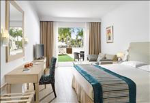 Olympic Lagoon Resort Agia Napa: Deluxe Private Garden