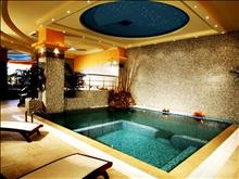 Alexandros Palace Hotel & Suites