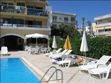 Petra Beach Hotel & Apartments